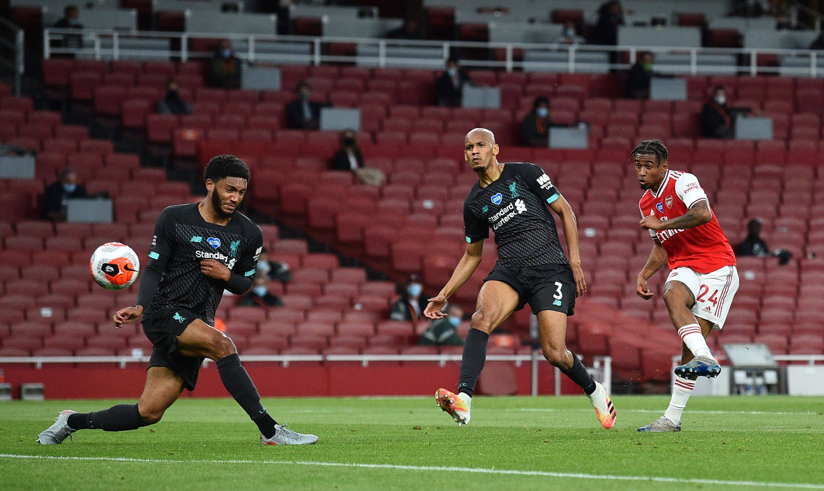 显示了他在 显示了他在